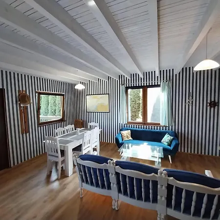 Nyaraló Homes For 7 People In Swinoujscie *